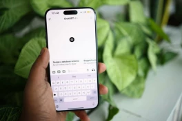 Điều gì xảy ra khi 20 người cùng làm việc chung với một AI trong một phòng chat?