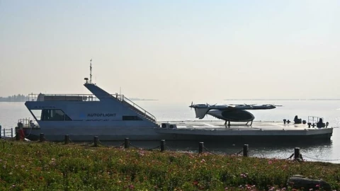 Trung Quốc thử nghiệm thành công bãi đáp cho "taxi bay" trên mặt nước: Nhanh gấp 10 lần tàu thuyền