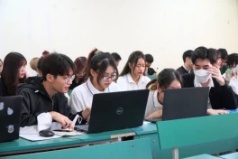 Có nên chỉ trường chuyên biệt mới được đào tạo CNTT, như áp dụng với y, luật không?