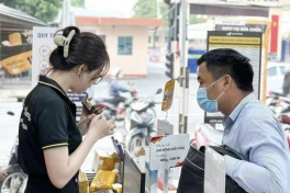 Thị trường iPhone qua sử dụng tại Việt Nam sôi động dịp cuối năm 2025: Người dùng "săn" hàng cũ giá chỉ từ 5 triệu đồng