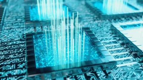 AWS ra mắt chip Trainium3: Tăng tốc độ AI gấp 4 lần và tiết kiệm năng lượng 40%