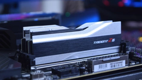 Các hãng laptop sắp "gồng lỗ" không nổi nữa rồi! Năm sau tăng giá không gì cản nổi