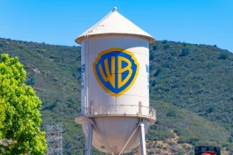 Netflix chiến thắng trong cuộc đua thâu tóm Warner Bros. Discovery