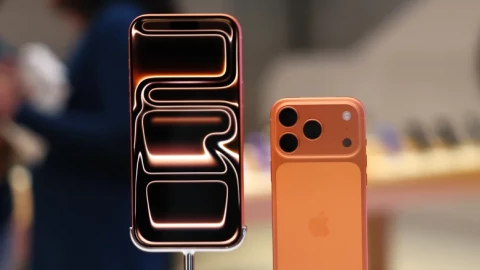 Đây là lý do hãy dừng ngay việc dán bảo vệ màn hình iPhone 17