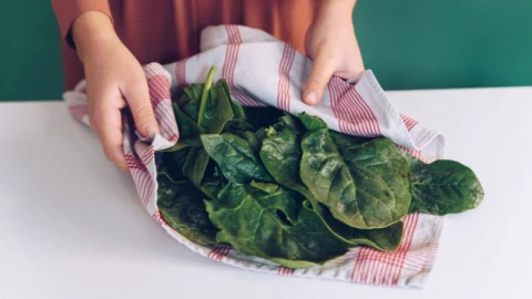 Rau nên bảo quản như thế nào? Tham khảo cách này đảm bảo vừa lâu vừa tươi