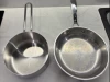 Tại sao rửa cùng 1 mẻ máy rửa bát, nồi inox cái thì sạch bóng cái thì loang lổ?