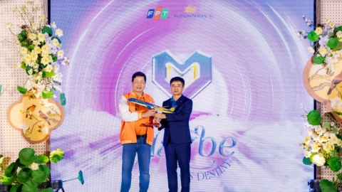 Chủ tịch FPT chơi lớn thưởng 100 triệu cho nhân viên nếu làm được điều này