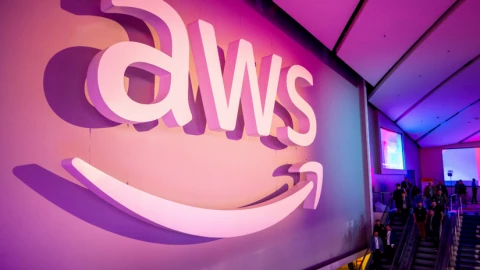 AWS Transform bổ sung loạt AI agent hiện đại hóa hạ tầng công nghệ cũ