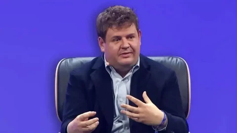 'Cảnh báo đỏ’ và vũ khí bí mật của OpenAI: Cách người đứng đầu sản phẩm ChatGPT dẫn dắt đội ngũ vượt qua làn sóng cạnh tranh dữ dội