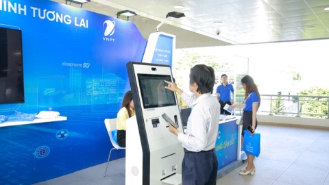 Một phường ở TP.HCM công bố thời gian nhập liệu hành chính giảm tới 80% nhờ Robot và AI