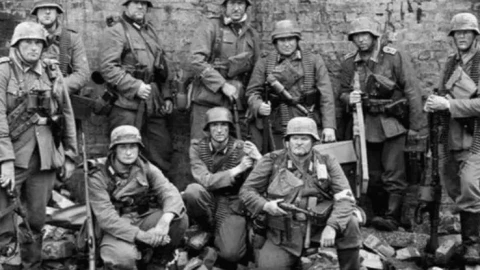 Trong kế hoạch của Hitler, một khi Liên Xô bị đánh bại, ai là mục tiêu tiếp theo?