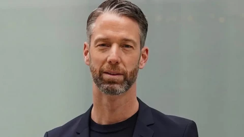 Hãng xe sang Mercedes-Benz thay máu lãnh đạo