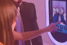 Chụp Photo Booth lung linh nhưng dữ liệu cá nhân có bị ai đó "rinh" mang về?