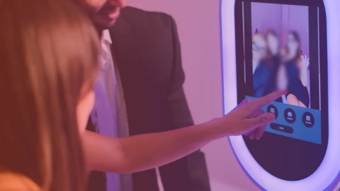 Chụp Photo Booth lung linh nhưng dữ liệu cá nhân có bị ai đó "rinh" mang về?