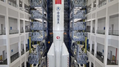 Tên lửa Trường Chinh 5 đã đạt được những tiến bộ gì trong năm 2025?