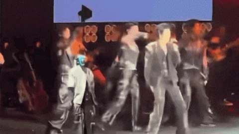 Trung Quốc vừa có màn trình diễn robot hình người khiến Elon Musk cũng phải thốt lên khen