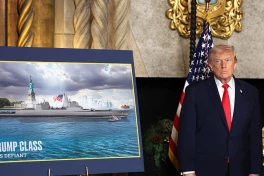 Tổng thống Trump công bố kế hoạch đóng mới các thiết giáp hạm sẽ "mạnh hơn gấp 100 lần"