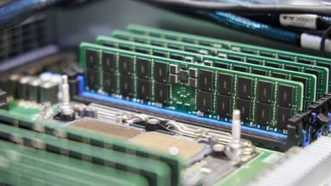 Một công ty AI thâu tóm tới 40% sản lượng DRAM toàn cầu