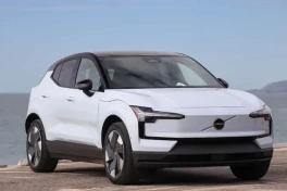 EX30 Single Motor Plus và Cross Country: Nước đi chiến lược của Volvo