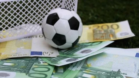 Bộ Tài chính bác bỏ đề xuất nâng mức cược bóng đá lên 100 triệu đồng: Ưu tiên an ninh trật tự