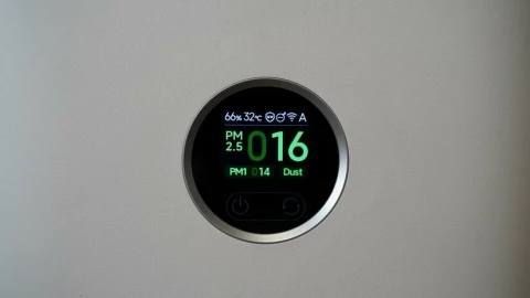 Xuất hiện mẫu máy lọc khí sở hữu "combo" lạ: Giá bình dân, lọc bụi siêu nhỏ PM1, diệt khuẩn UV, bổ sung Ion âm cùng độ ồn chỉ như tiếng lật sách