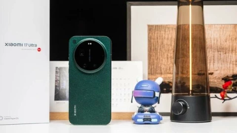 Xiaomi 17 Ultra chính thức ra mắt: Đột phá camera 200MP với vòng zoom cơ học, Snapdragon 8 Elite Gen 5, pin 6.800 mAh và chi tiết thiết kế hoài cổ
