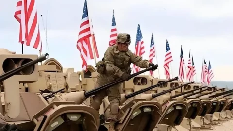 Nếu chiến tranh thế giới nổ ra, quốc gia nào dám tấn công lục địa Hoa Kỳ? Tướng Mỹ: Chỉ có một quốc gia.