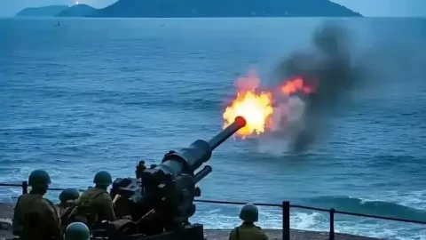 ATACMS, HIMARS và pháo M109A7 Mỹ đang bán cho Đài Loan có đủ sức vượt qua hệ thống phòng không của Trung Quốc?