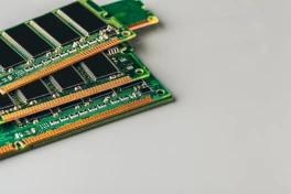 Giá RAM DDR5 tăng phi mã, Samsung buộc phải "hồi sinh" dây chuyền DDR4