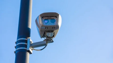 Biển số ma: Lỗ hổng an ninh nghiêm trọng thách thức cảnh sát Anh