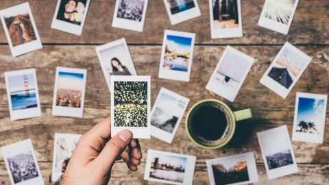 Vì sao ảnh vật lý vẫn là kho báu vô giá trong kỷ nguyên số?