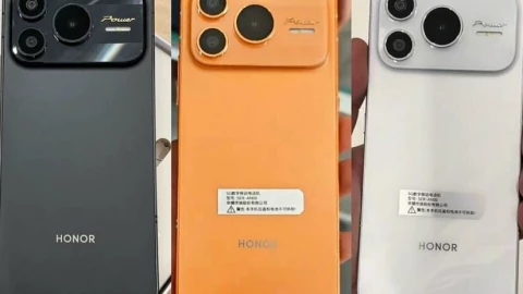 Xuất hiện chiếc "iPhone 17 Pro Max" chạy Android, pin dung lượng "khủng long bạo chúa" đến sạc dự phòng cũng phải kiêng nể