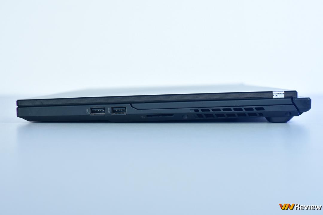 Trên tay Asus ROG Zephyrus S17 GX703: laptop game giá cả trăm triệu đồng, cấu hình “bay nóc”