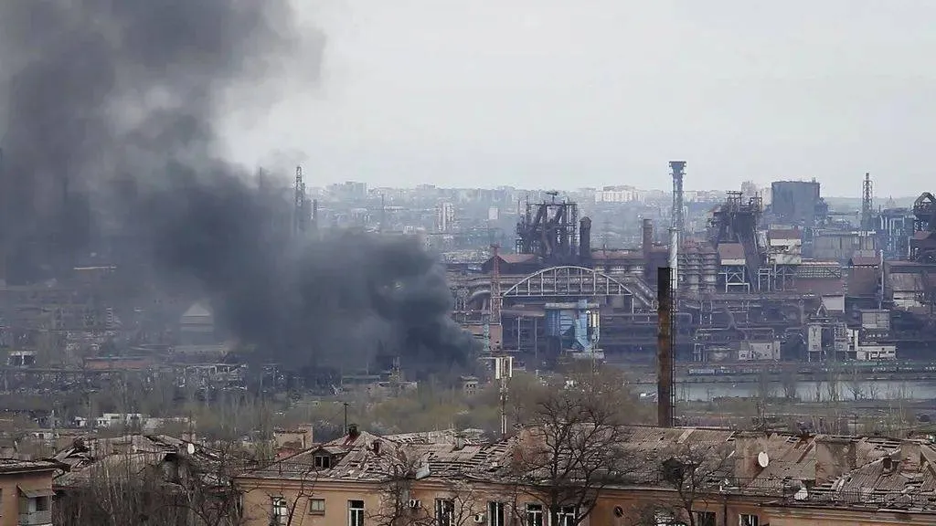 Bộ Quốc phòng Nga: đã kiểm soát hoàn toàn Nhà máy thép Azovstal, 531 người cuối cùng đã đầu hàng