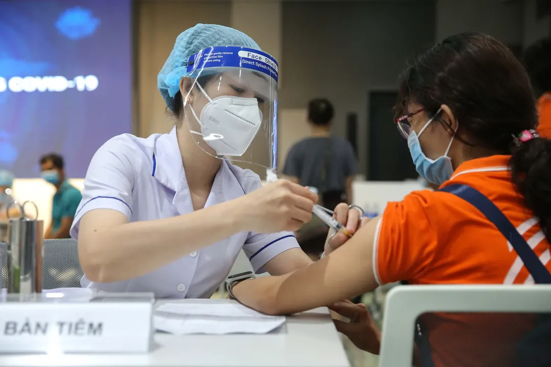 thumbnail - Hà Nội chuẩn bị tiêm mũi 4 vaccine Covid