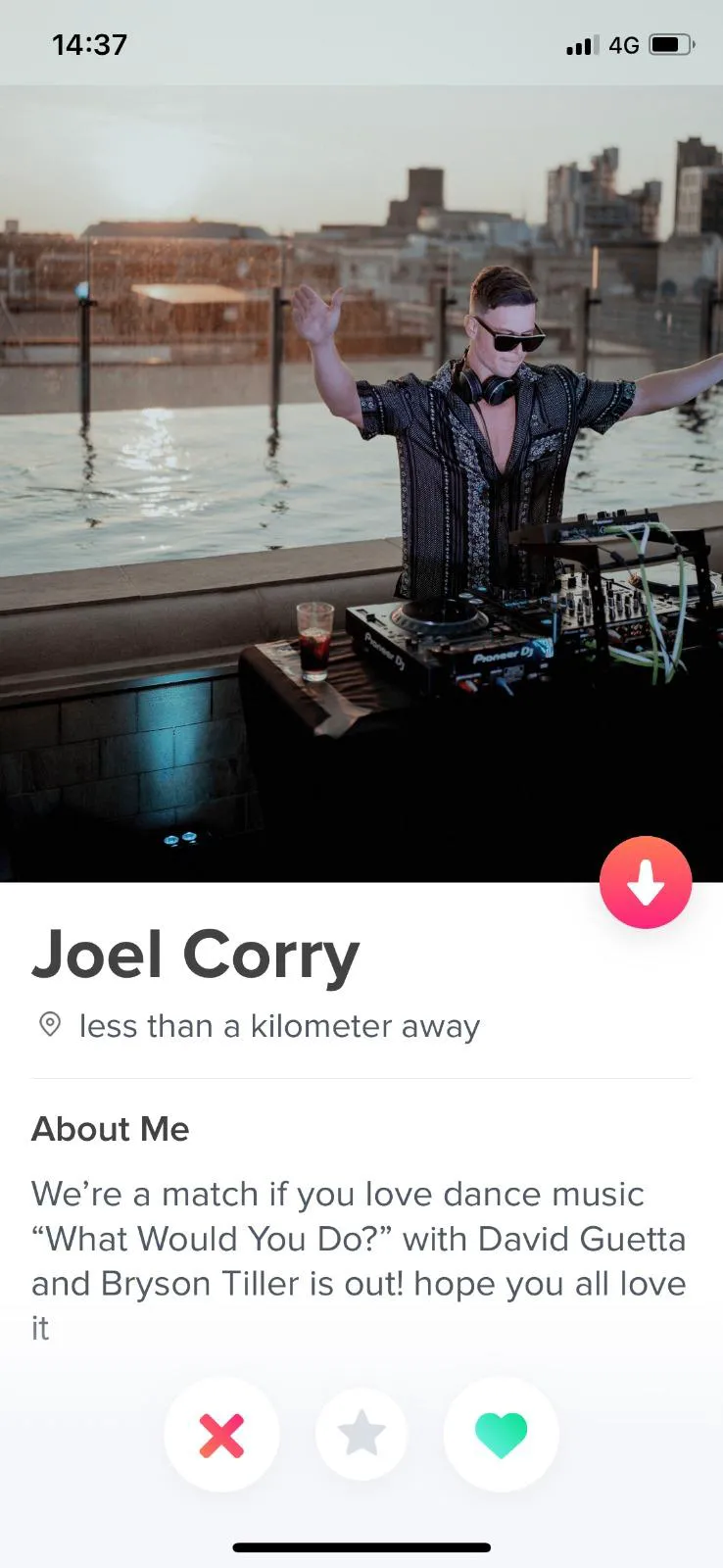 Tinder cho phép người dùng tương hợp với ngôi sao nhạc dance mới nổi Joel Corry