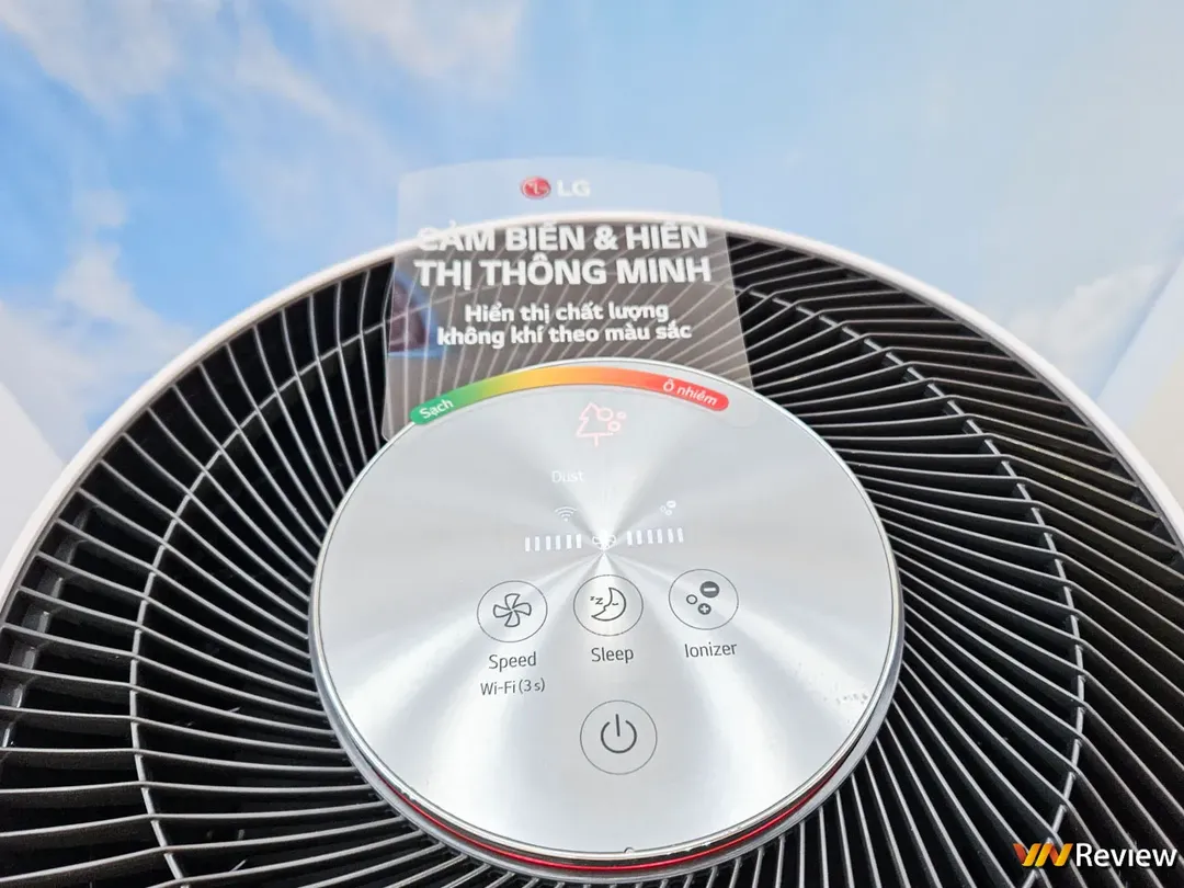 Đánh giá nhanh LG PuriCare 360 Hit: máy lọc không khí rẻ nhất của LG lọc được bụi siêu mịn PM 0.01, có bộ tạo Ion khử khuẩn