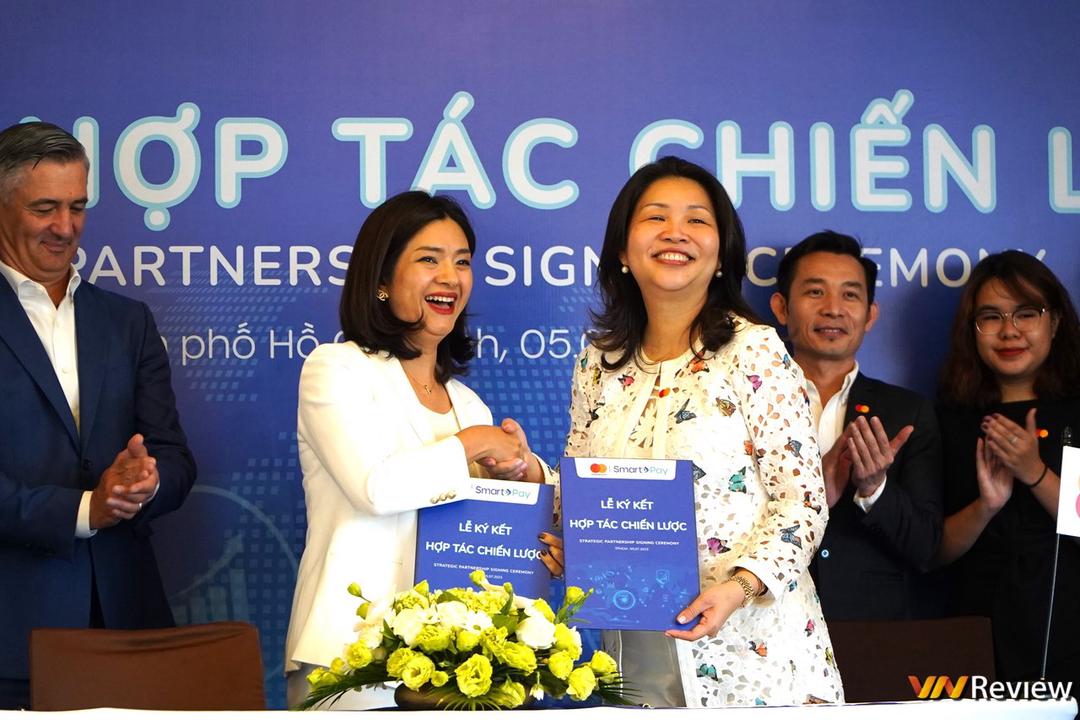 Mastercard hợp tác SmartPay triển khai mã QR Mastercard tới hơn 600.000 địa điểm tại Việt Nam, thúc đẩy thanh toán không tiền mặt