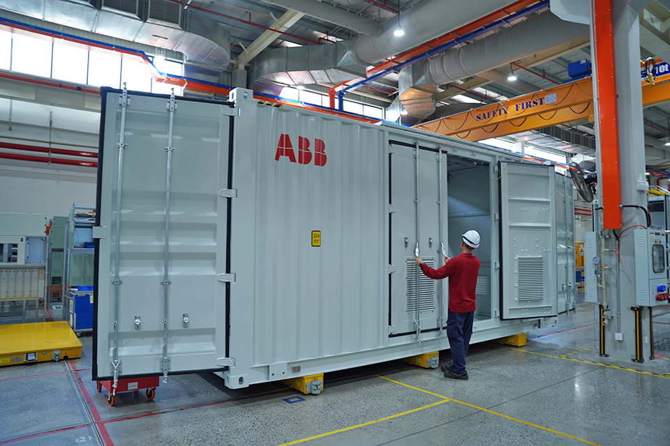 ABB đặt dấu ấn trong hàng loạt dự án lớn về công nghiệp ở Việt Nam