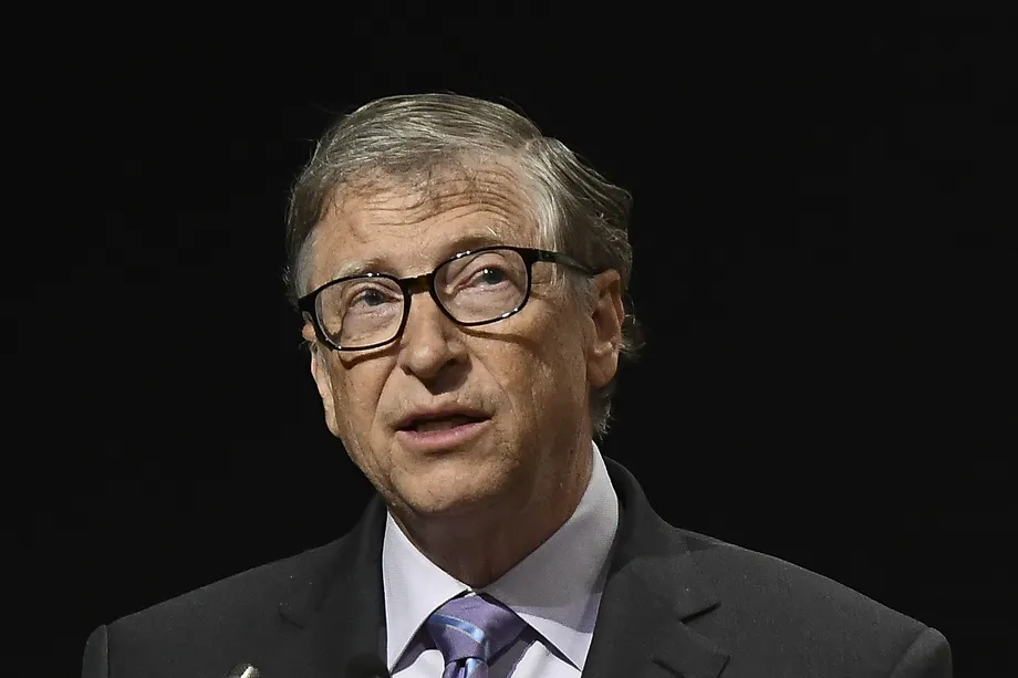 Bill Gates bị tố gạ gẫm nữ nhân viên từ vài năm trước, nhiều người ngăn cũng không chừa