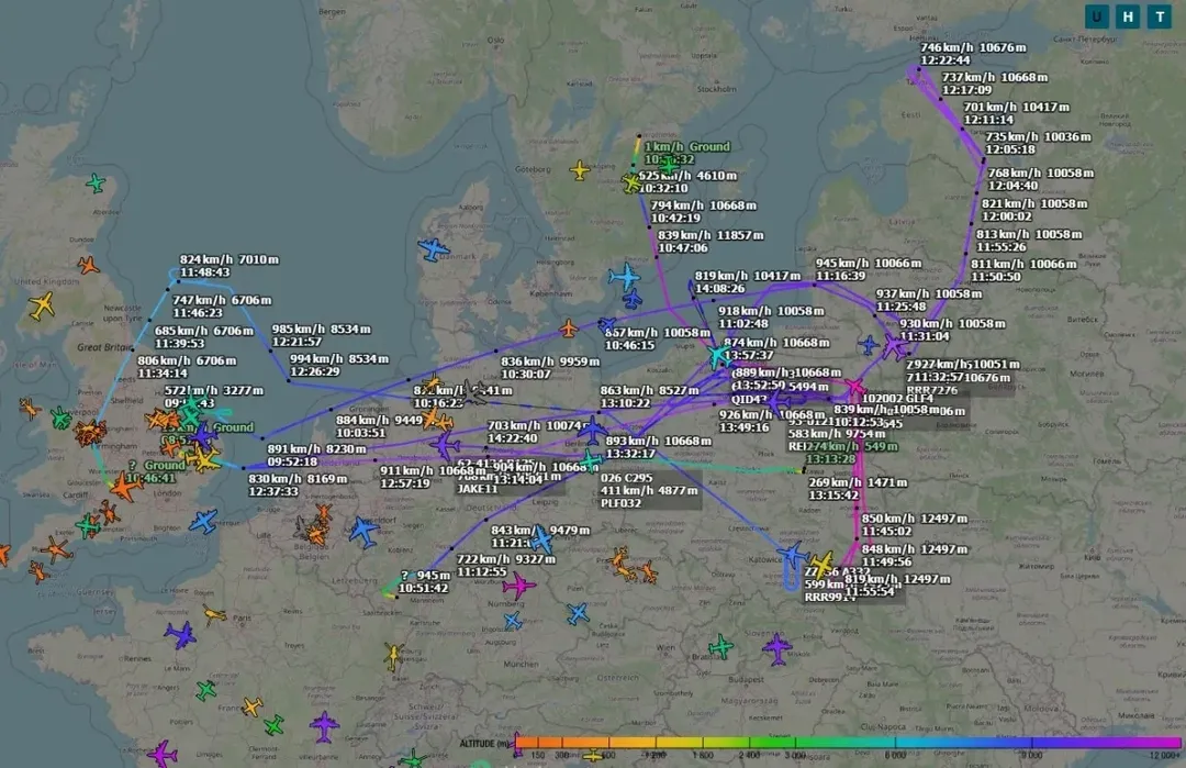 Máy bay NATO xuất hiện gần biên giới Nga và Ukraine đông chưa từng có. Định làm gì đây?