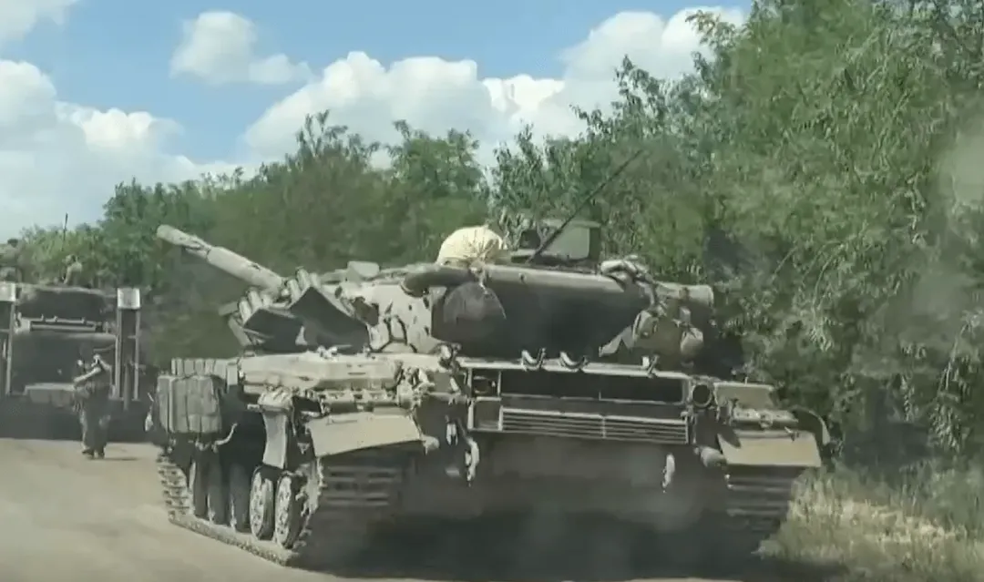 Nga tiêu diệt hai trung đội lựu pháo do Mỹ chế tạo! Ukraine lo ngại mất toàn bộ Luhansk vào ngày 26, chiến tuyến vô cùng khó khăn