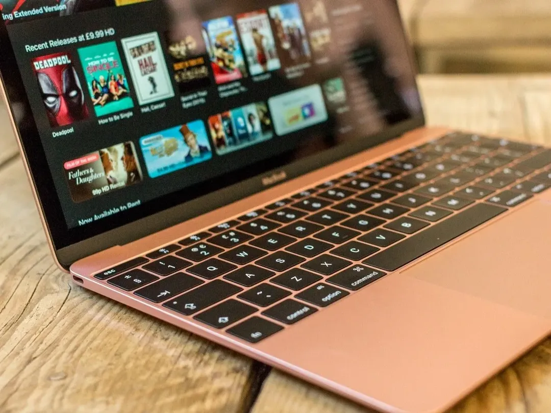Apple nên tạo ra một chiếc MacBook giá rẻ chứ không phải một chiếc tablet kết hợp bàn phím