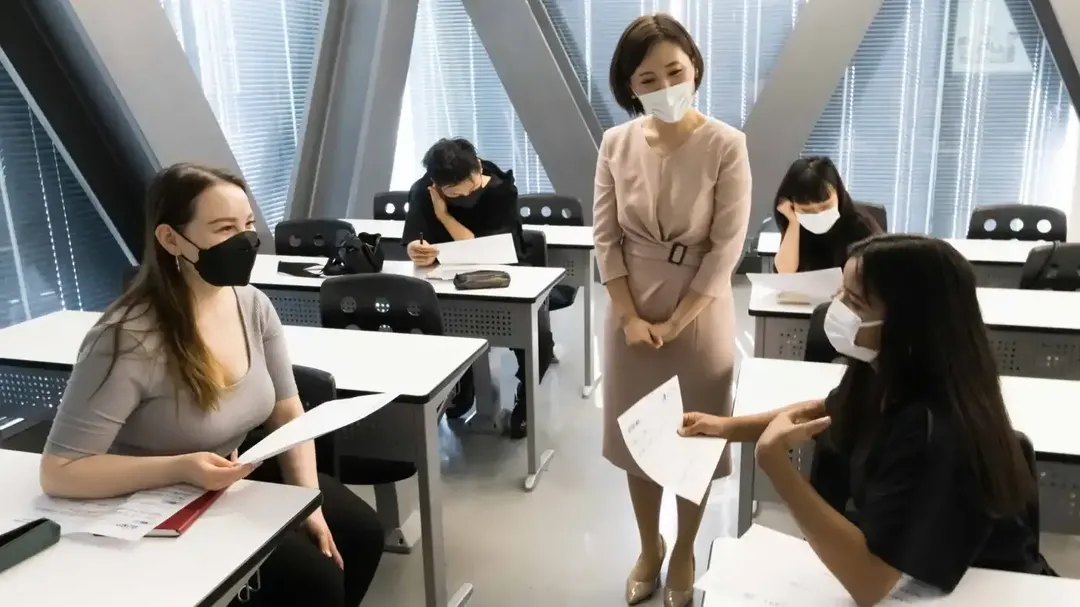 Nhiều sinh viên nước ngoài khó xin việc ở Nhật