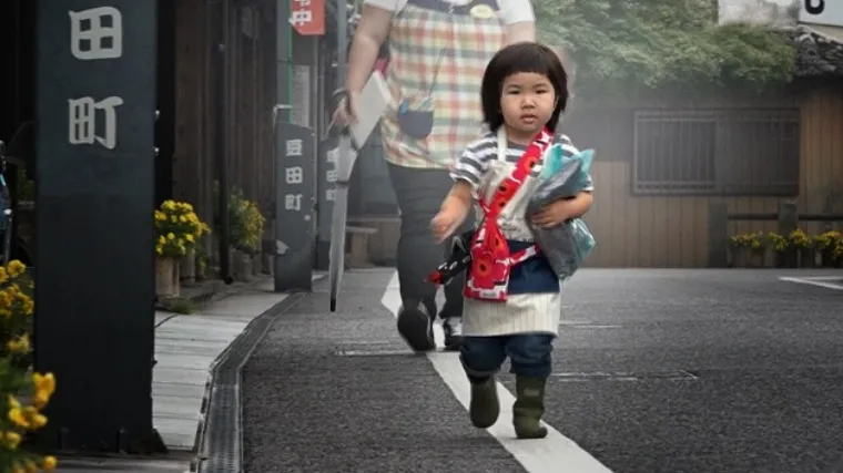 Chương trình truyền hình thực tế của Nhật Bản trên Netflix tạo làn sóng tranh cãi về nuôi dạy con cái