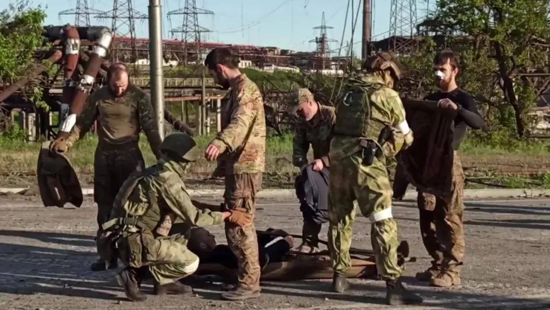 Pháo đài Azov thất thủ, quân đội Nga bắt đầu sàng lọc kiếm "con cá lớn" của NATO