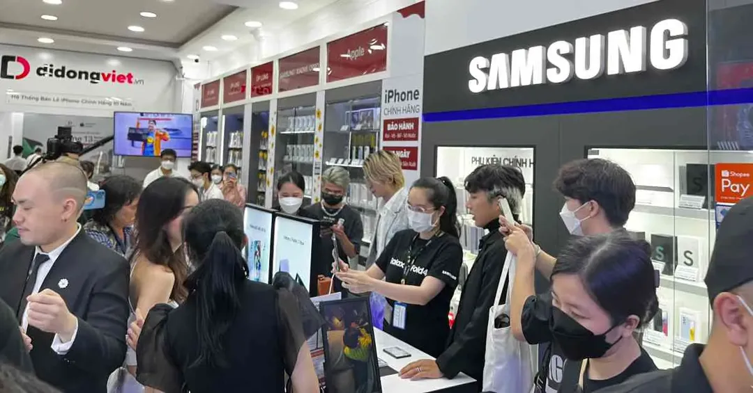 Di Động Việt tổ chức trải nghiệm Galaxy Z Fold4 và Z Flip4, tiết lộ lượng đặt trước cao hơn 40%
