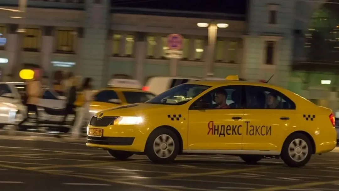 Hacker tấn công Yandex Taxi, gọi hàng chục chiếc xe đến cùng 1 địa điểm, gây tắc nghẽn giao thông lớn ở Moscow