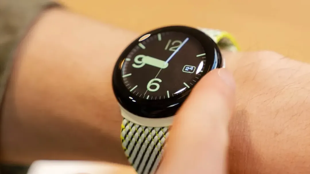 thumbnail - Trên tay Pixel Watch: khởi đầu không tồi của Google trên thị trường smartwatch