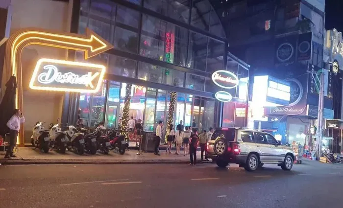 Cháy quán bar cạnh chợ Bến Thành: đã bị đình chỉ vẫn cố chấp làm liều